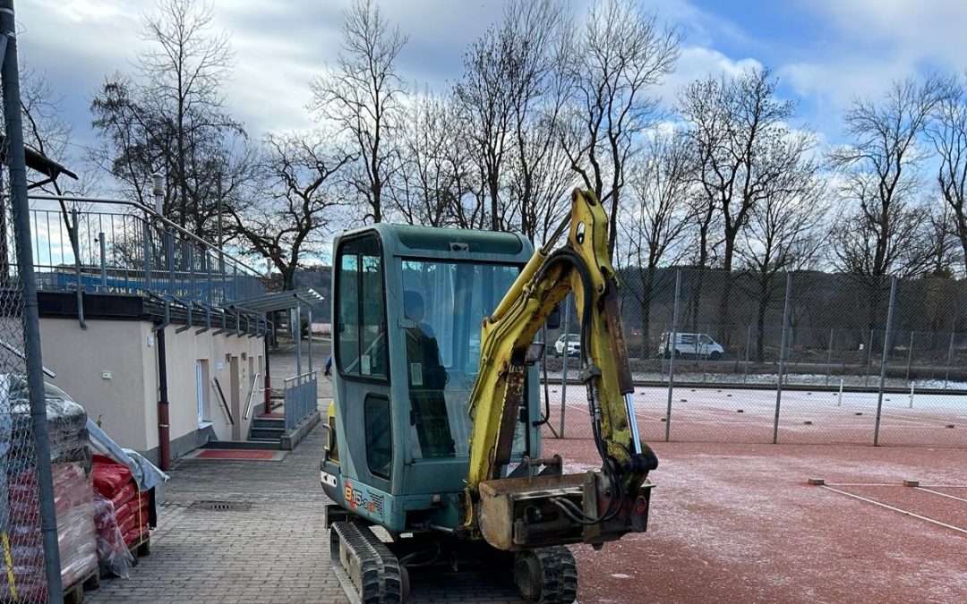 Startschuss für unsere Flutlichtanlage