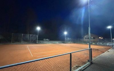 Licht an💡Unsere Flutlichtanlage ist fertig!